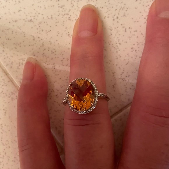 10k Gold Citrine and White Zircon Ring - Picture 8 of 8